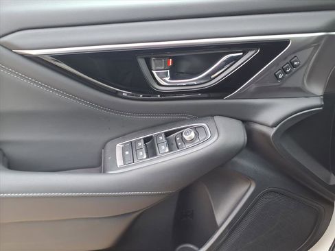 Certified 2025 Subaru Outback Limited image 16