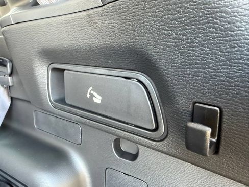 New 2026 Mitsubishi Outlander SEL AWD/4WD image 28