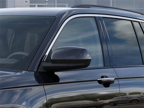 New 2025 Jeep Grand Cherokee Laredo X w/ Luxury Tech Group I image 12