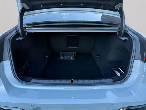 Used 2024 BMW 760i xDrive w/ Premium Package 2 image 30