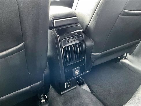 Used 2025 Jeep Compass Limited AWD/4WD image 34