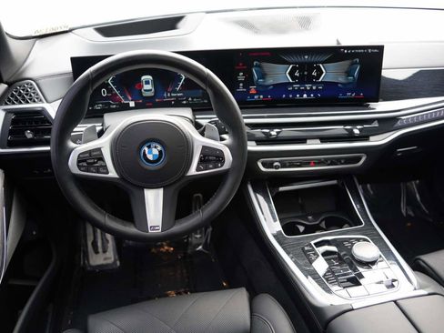Certified 2024 BMW X5 xDrive50e w/ M Sport Package image 8