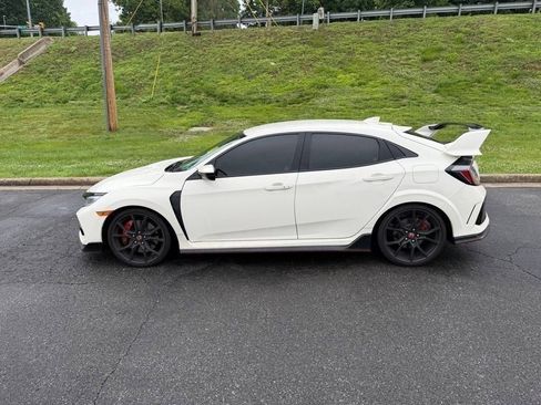 Used 2018 Honda Civic Type R image 4
