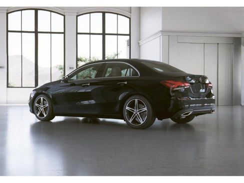 Certified 2022 Mercedes-Benz A 220 4MATIC image 42