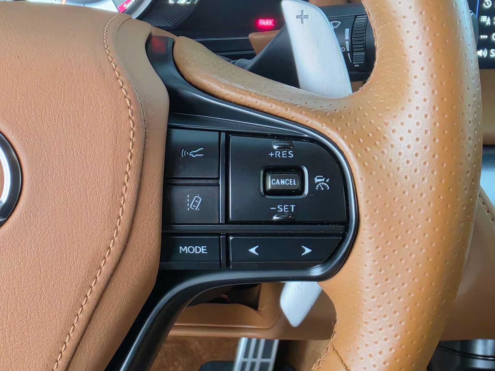 Used 2018 Lexus LC 500 Coupe w/ Sport Package RWD image 27