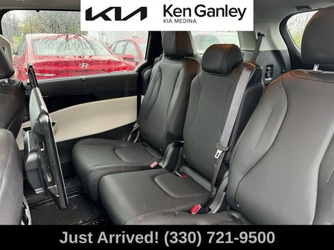 Certified 2024 Kia Carnival SX image 10