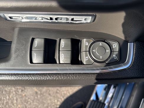 Used 2022 GMC Sierra 1500 Denali image 21