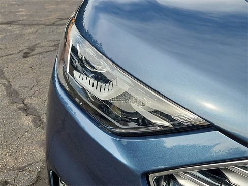 Used 2019 Ford Edge SEL image 9