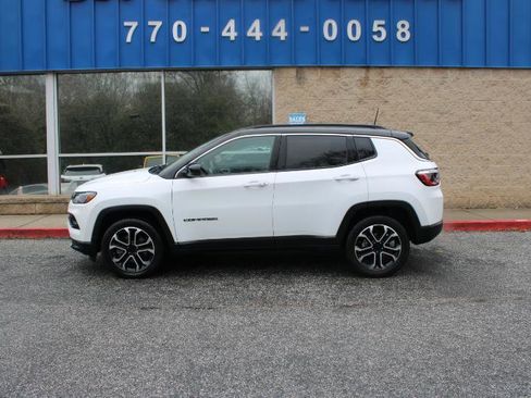 Used 2023 Jeep Compass Limited w/ Sun and Sound Group AWD/4WD image 27