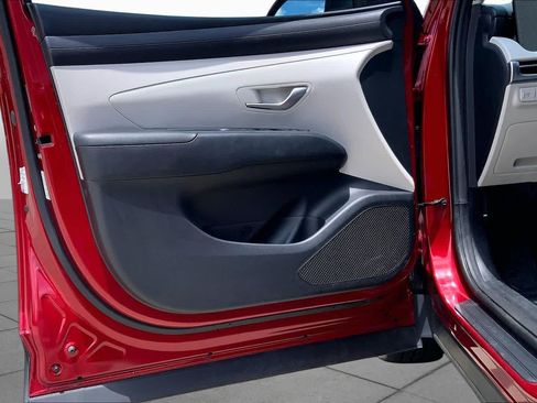 Used 2025 Hyundai Tucson SEL FWD image 20