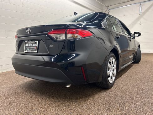 Used 2024 Toyota Corolla LE image 2