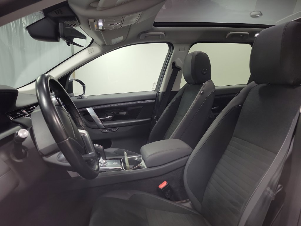 Used 2020 Land Rover Discovery Sport SE AWD/4WD image 15