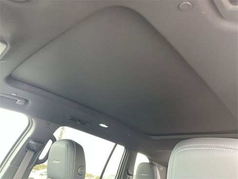 New 2025 Buick Enclave Avenir w/ Super Cruise Package image 22