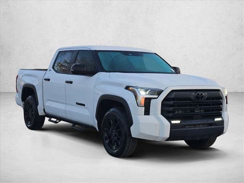 Used 2022 Toyota Tundra SR5 image 3