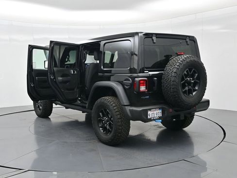 Used 2024 Jeep Wrangler Unlimited image 42