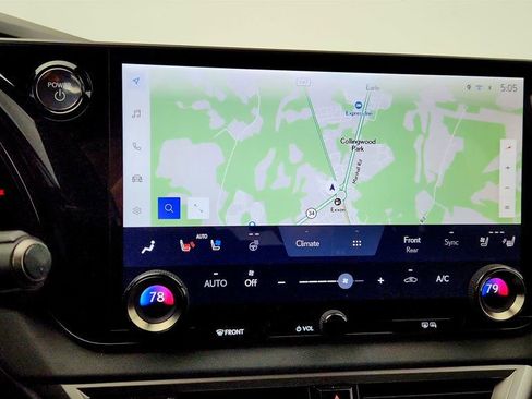 Used 2024 Lexus RX 450h AWD w/ Luxury Package image 17