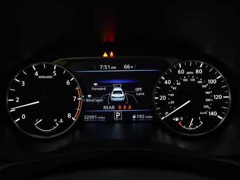 Used 2025 Nissan Altima 2.5 SV AWD/4WD image 2