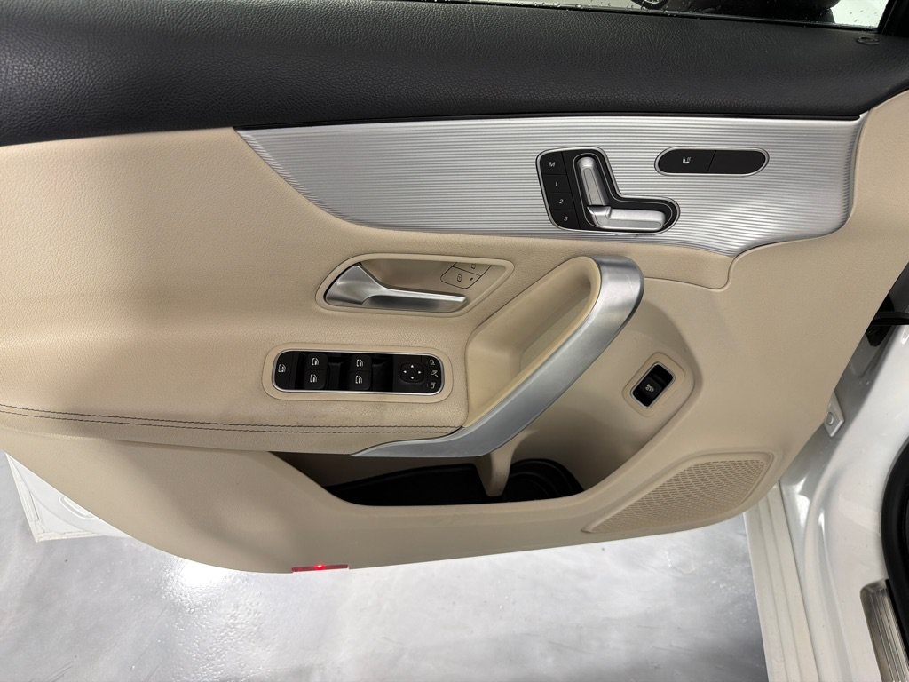Used 2019 Mercedes-Benz A 220 w/ Premium Package image 7