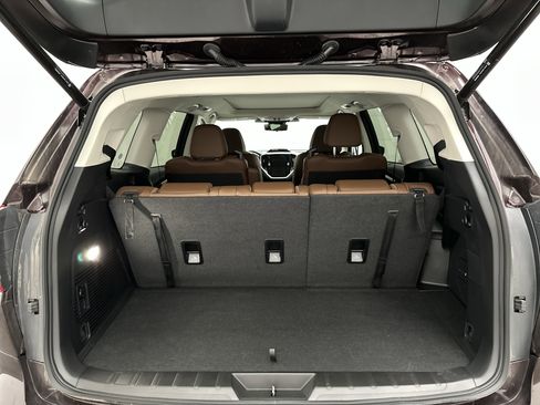 Certified 2025 Subaru Ascent Touring image 13