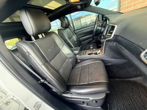 Used 2015 Jeep Grand Cherokee Summit w/ Skid Plate Group AWD/4WD image 11
