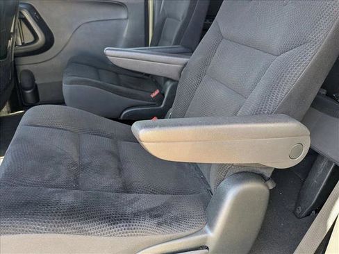 Used 2018 Dodge Grand Caravan SE image 13