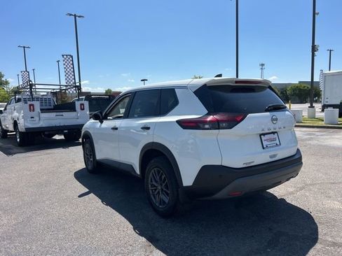 Used 2023 Nissan Rogue S FWD image 5