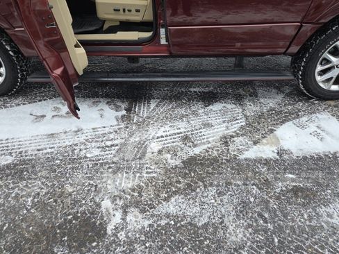 Used 2017 Ford Expedition EL Limited w/ Equipment Group 301A image 10