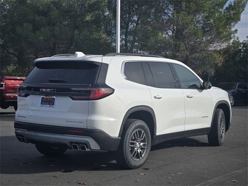 New 2026 GMC Acadia Elevation image 4