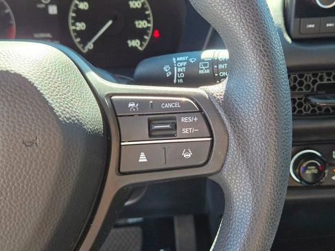 Certified 2023 Honda HR-V LX image 28