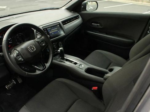 Used 2019 Honda HR-V Sport image 13