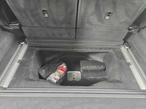 Used 2024 Rivian R1S Adventure image 34