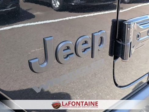 Used 2021 Jeep Wrangler Unlimited Sport AWD/4WD image 9