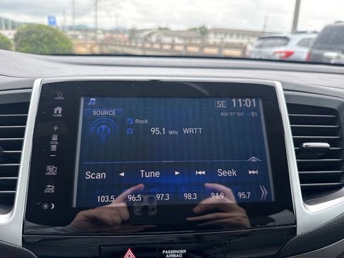 Used 2017 Honda Pilot EX-L image 32