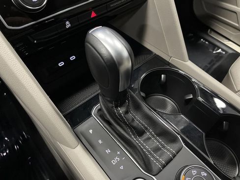 Used 2022 Volkswagen Atlas SE w/ Panoramic Sunroof Package image 21