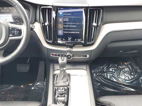 Used 2020 Volvo XC60 T6 Inscription image 17