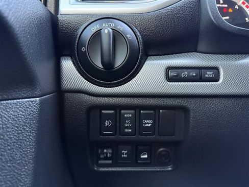 Used 2019 Nissan Titan PRO-4X image 25