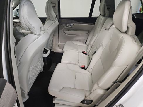 Used 2024 Volvo XC90 T8 Plus w/ Protection Package Premier image 10