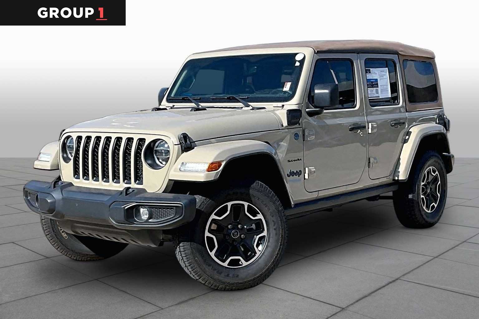 Used 2022 Jeep Wrangler Unlimited Sahara w/ Cold Weather Group AWD/4WD image 1
