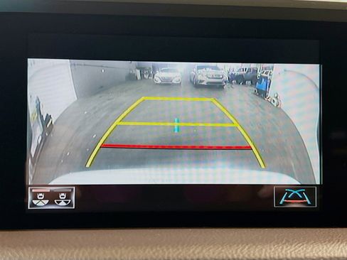 Used 2019 Lexus ES 350 Luxury image 9