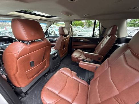 Used 2019 Cadillac Escalade Luxury AWD/4WD image 42