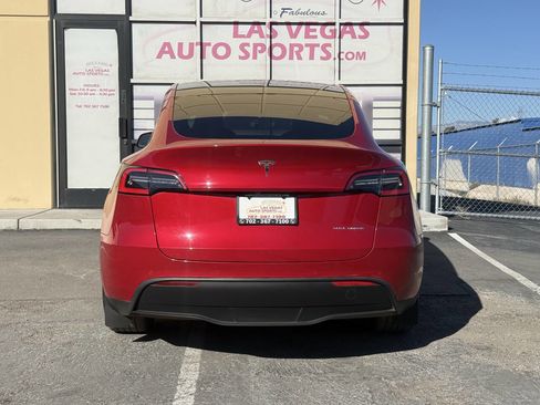Used 2021 Tesla Model Y Long Range image 8