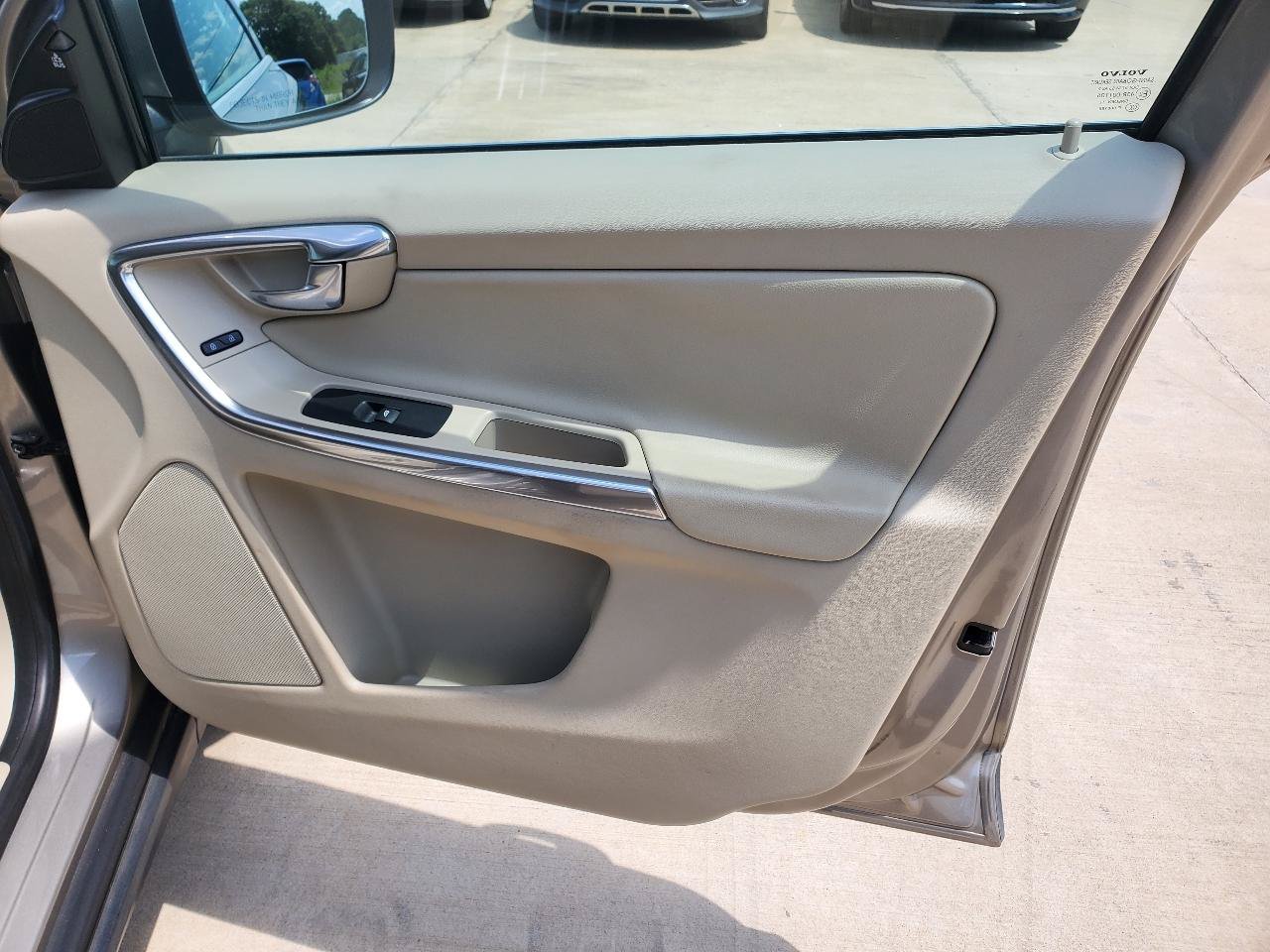 Used 2013 Volvo XC60 3.2 FWD image 6
