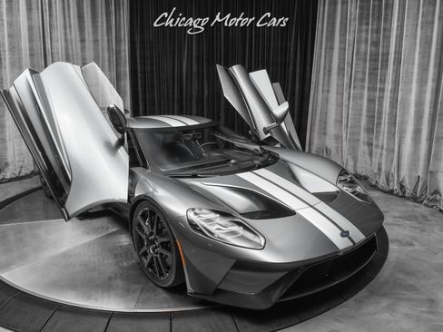 Used 2019 Ford GT RWD image 47