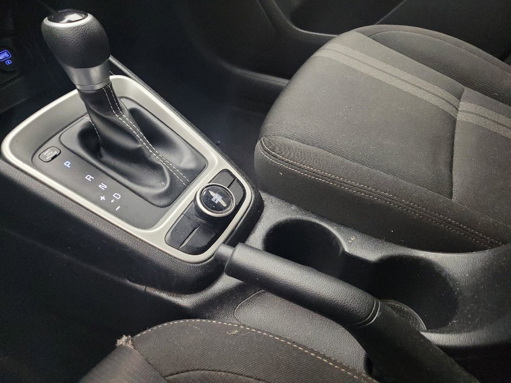 Used 2020 Hyundai Venue SEL FWD image 26