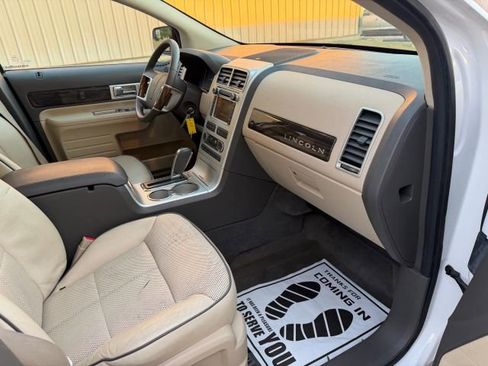 Used 2010 Lincoln MKX 2WD image 33