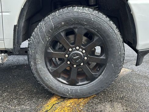 Used 2023 RAM 2500 Big Horn w/ Night Edition image 16