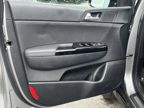 Used 2022 Kia Sportage Nightfall Edition w/ Nighfall AWD Premium Package image 18