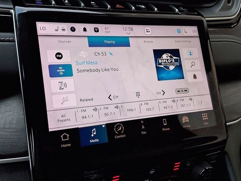 Used 2023 Jeep Grand Cherokee 4WD 4xe image 18