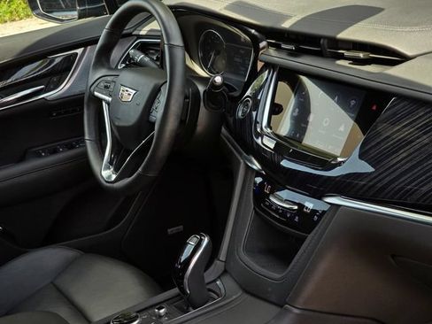 Used 2024 Cadillac XT6 Premium Luxury w/ LPO, Floor Liner Package AWD/4WD image 16