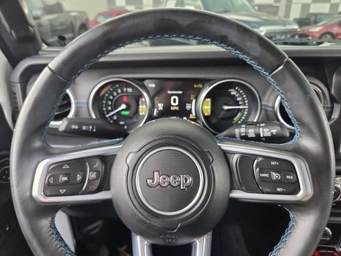 Used 2021 Jeep Wrangler Unlimited Rubicon 4xe AWD/4WD image 30